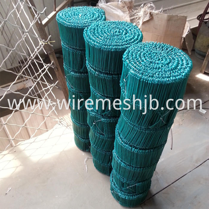 Double loops tie wire